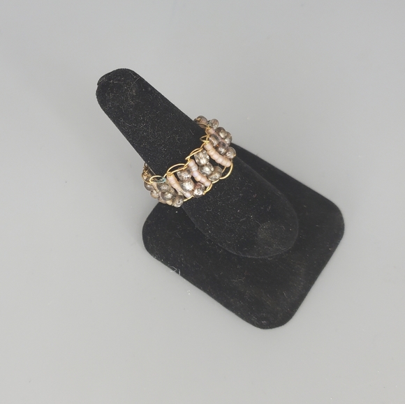 Gold and Peach Beaded Ring - Picture 7 of 8